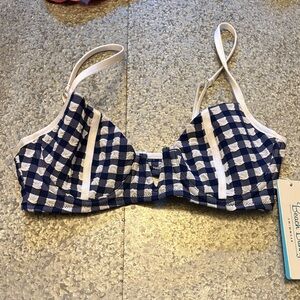 NWT Beach Bunny Womens Audrey Size Medium Bathing Suit Top MSRP $130 Blue/White